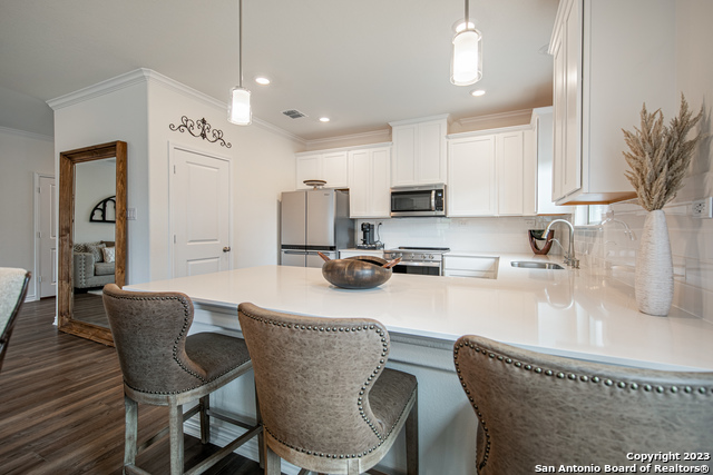 Image 21 of 52 For 10007 Overlook Point