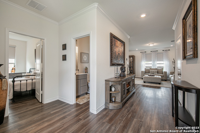 Image 22 of 52 For 10007 Overlook Point