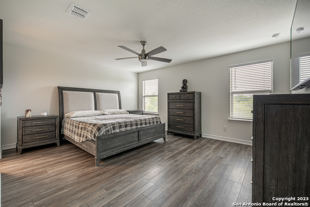 Image 28 of 52 For 10007 Overlook Point