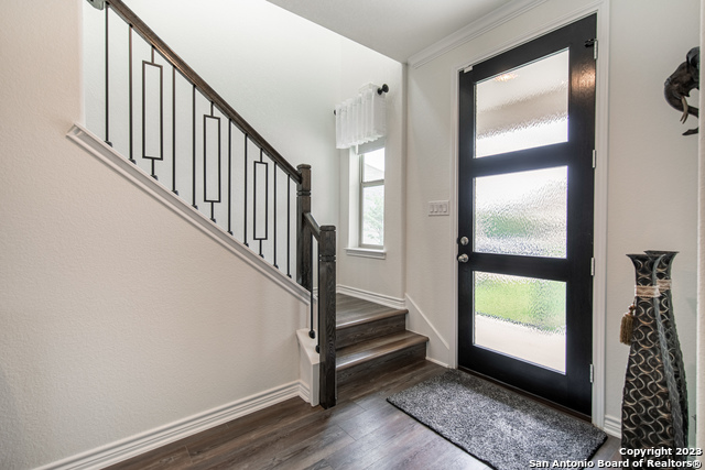 Image 7 of 52 For 10007 Overlook Point