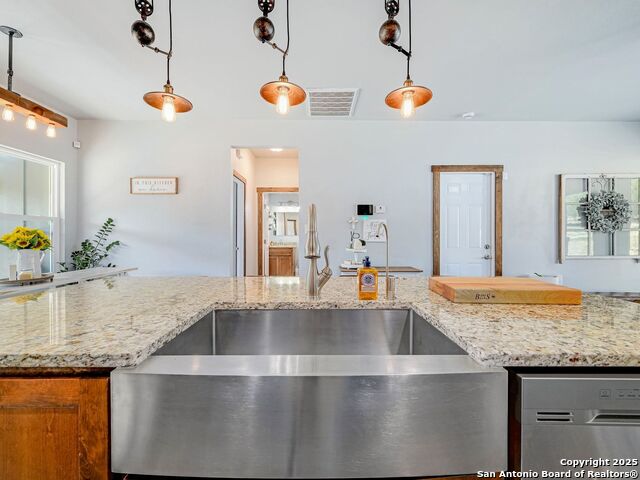 Image 17 of 63 For 6766 Spring Branch Road