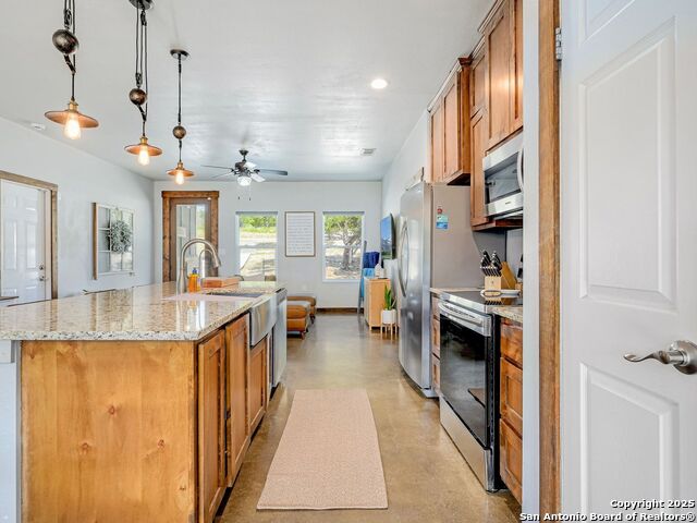 Image 9 of 63 For 6766 Spring Branch Road