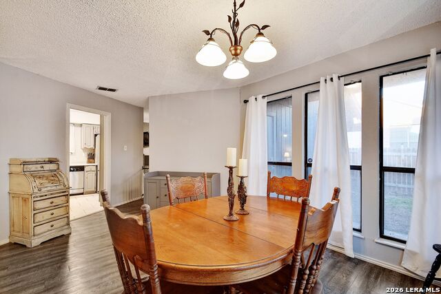 Image 10 of 32 For 3505 Wimbledon Dr