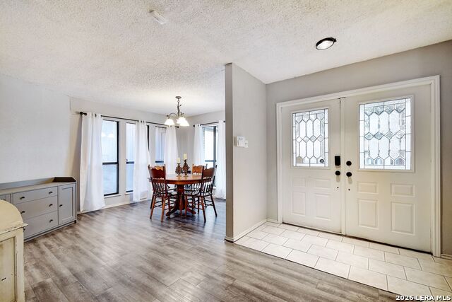 Image 6 of 32 For 3505 Wimbledon Dr