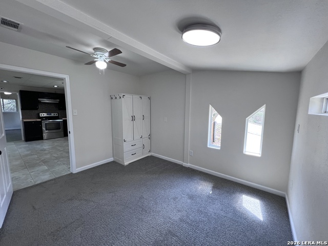 Listing photo id 16 for 1156 Deerwood