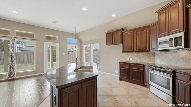 Image 6 of 32 For 2125 Pioneer Pass