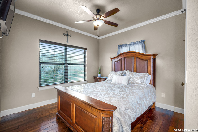 Image 25 of 39 For 1065 Hillcrest Forest