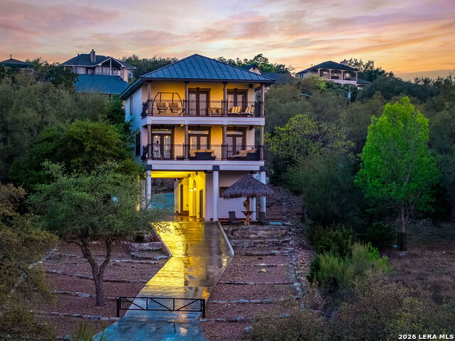 Image 35 of 39 For 1065 Hillcrest Forest