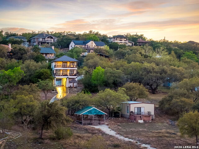 Image 36 of 39 For 1065 Hillcrest Forest