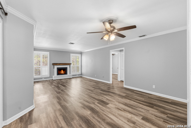 Image 11 of 27 For 5359 Fredericksburg  305