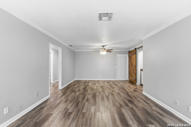 Image 12 of 27 For 5359 Fredericksburg  305