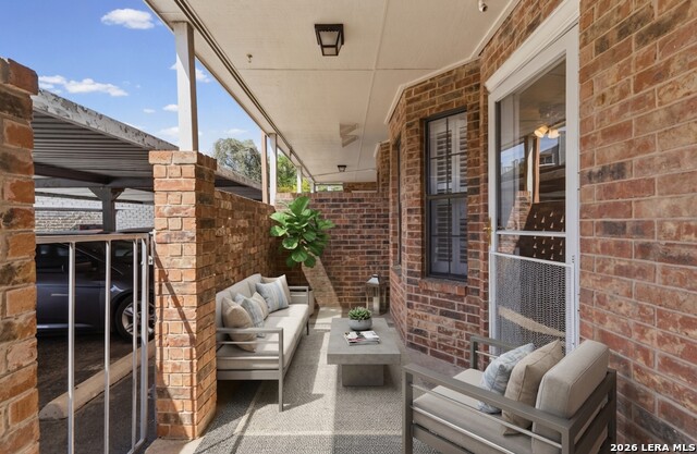 Image 23 of 27 For 5359 Fredericksburg  305