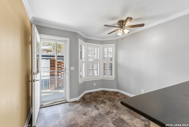 Image 7 of 27 For 5359 Fredericksburg  305