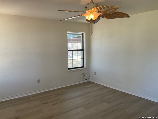 Image 23 of 41 For 902 Eagle Creek Dr.