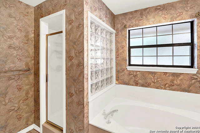 Image 25 of 41 For 902 Eagle Creek Dr.