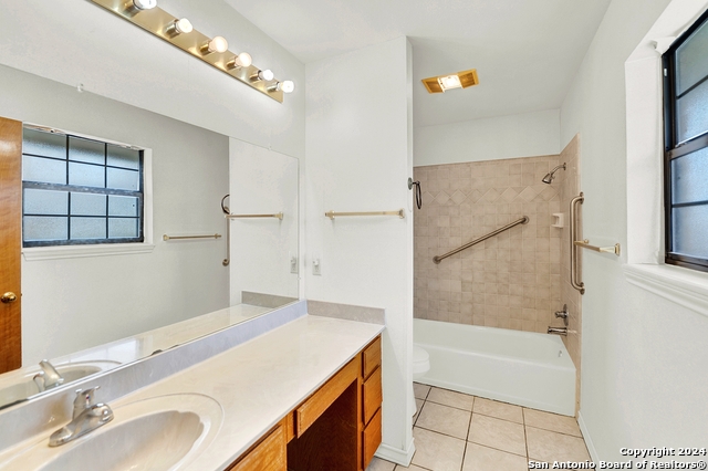 Image 29 of 41 For 902 Eagle Creek Dr.