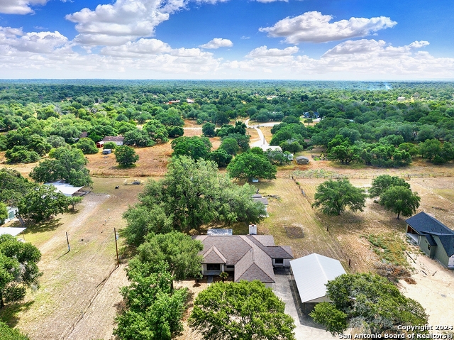 Image 31 of 41 For 902 Eagle Creek Dr.