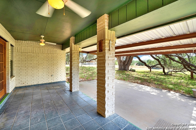 Image 32 of 41 For 902 Eagle Creek Dr.