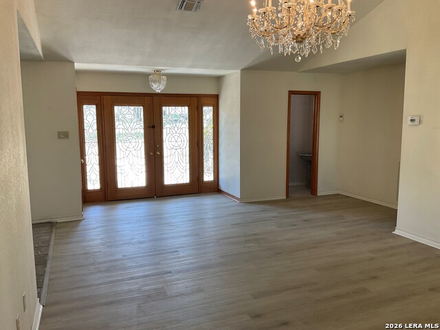 Image 8 of 41 For 902 Eagle Creek Dr.