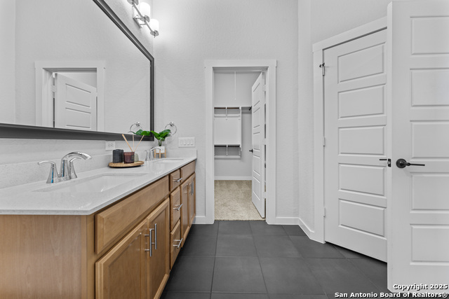 Image 35 of 43 For 5843 Whitby Rd #6