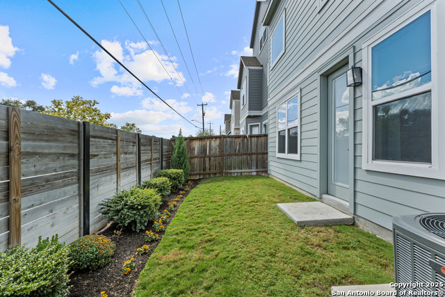 Image 40 of 43 For 5843 Whitby Rd #6