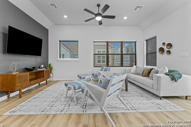 Image 26 of 43 For 5843 Whitby Rd Unit 6