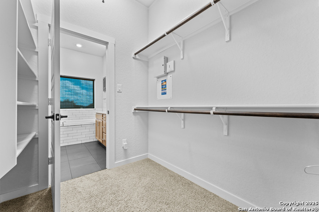 Image 37 of 43 For 5843 Whitby Rd Unit 6