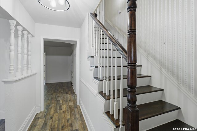 Image 25 of 54 For 102 Gaiety Ln