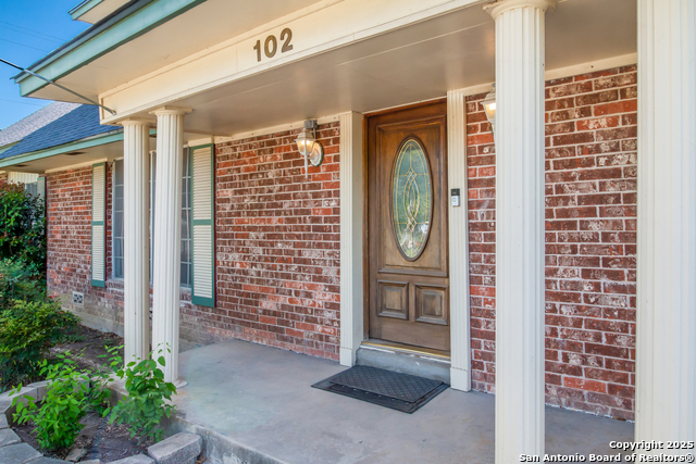 Image 3 of 54 For 102 Gaiety Ln