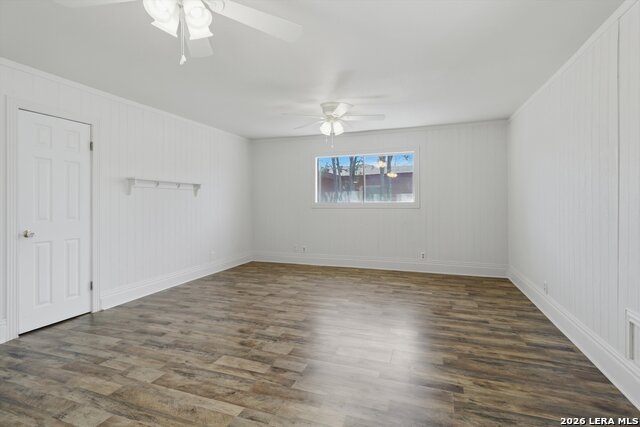 Image 40 of 54 For 102 Gaiety Ln