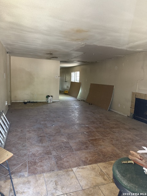 Image 7 of 10 For 5722 Jones Fall Dr.