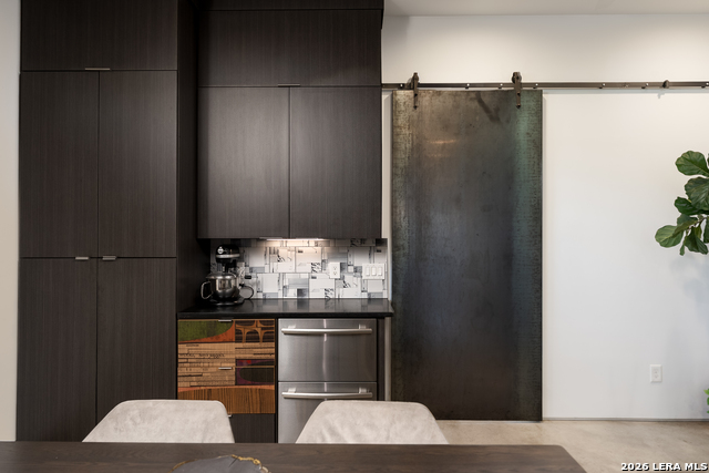 Image 11 of 50 For 132 Clay  