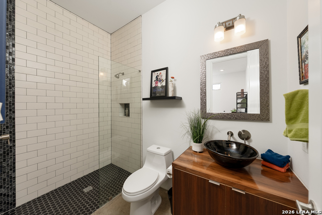 Image 15 of 50 For 132 Clay  