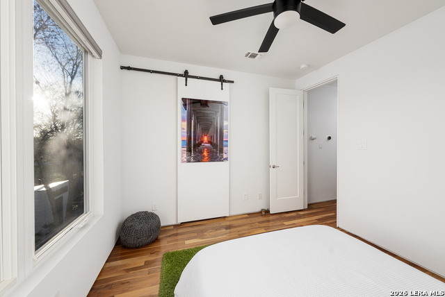 Image 26 of 50 For 132 Clay  