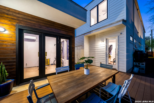 Image 32 of 50 For 132 Clay  