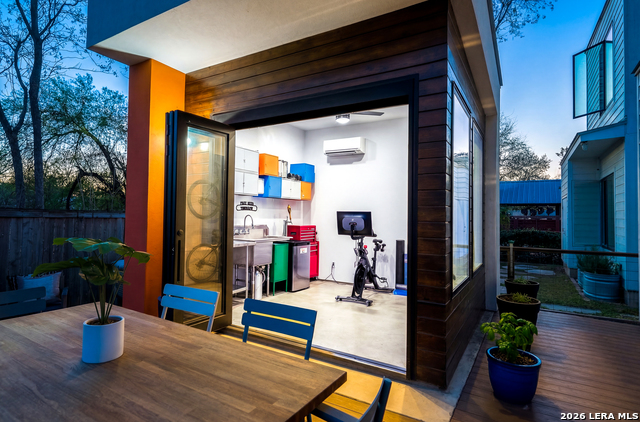 Image 36 of 50 For 132 Clay  