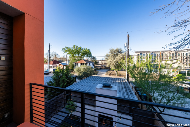 Image 37 of 50 For 132 Clay  