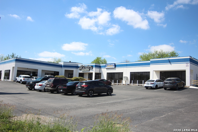 Image 3 of 3 For 4151 Callaghan