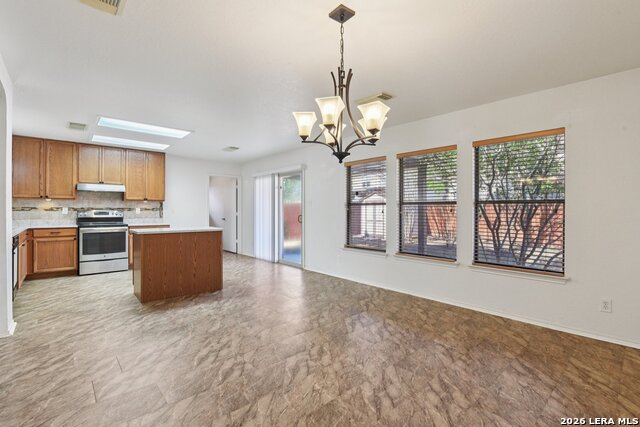 Image 12 of 35 For 5015 Viking Coral