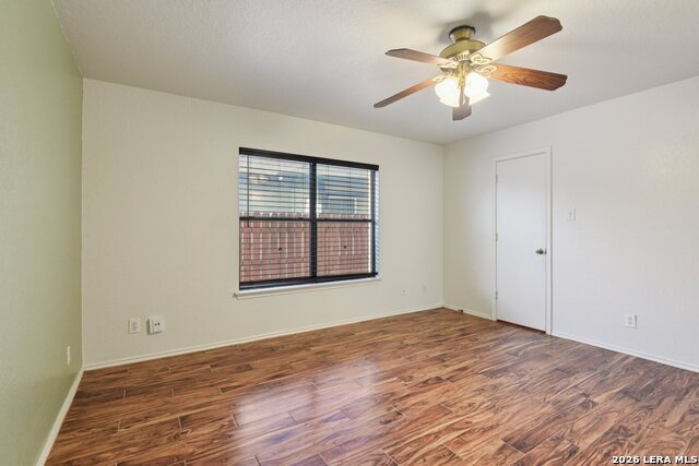 Image 20 of 35 For 5015 Viking Coral