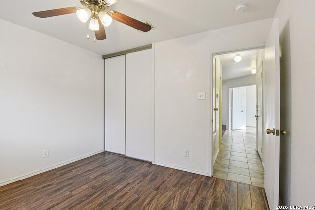 Image 25 of 35 For 5015 Viking Coral