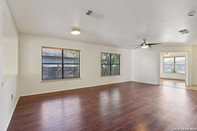 Image 8 of 35 For 5015 Viking Coral