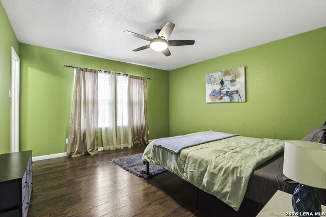 Listing photo id 19 for 319 Shadbush St