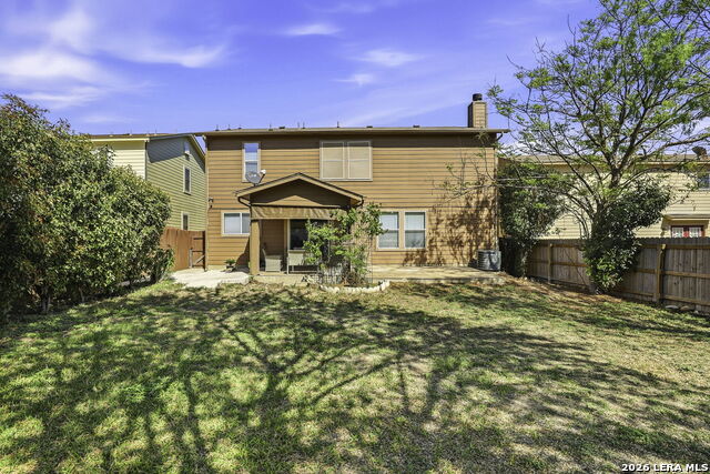 Listing photo id 24 for 319 Shadbush St