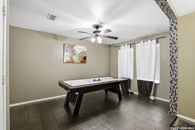 Listing photo id 2 for 319 Shadbush St