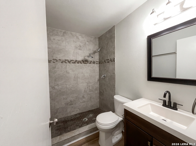 Image 15 of 20 For 8911 Rich Trace