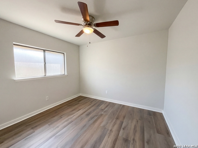 Image 16 of 20 For 8911 Rich Trace