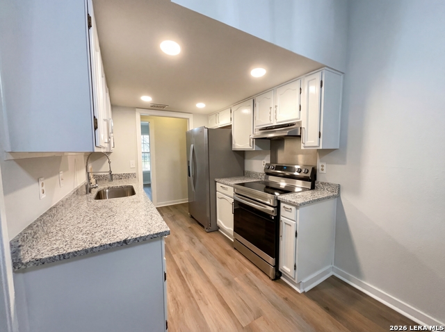 Image 2 of 20 For 8911 Rich Trace