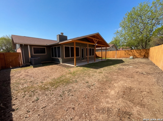 Image 5 of 20 For 8911 Rich Trace