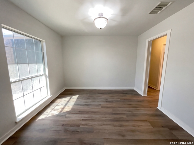 Image 7 of 20 For 8911 Rich Trace